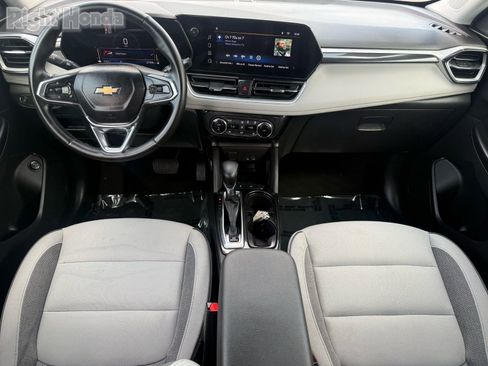 Used 2024 Chevrolet TrailBlazer LT w/ Convenience Package image 28