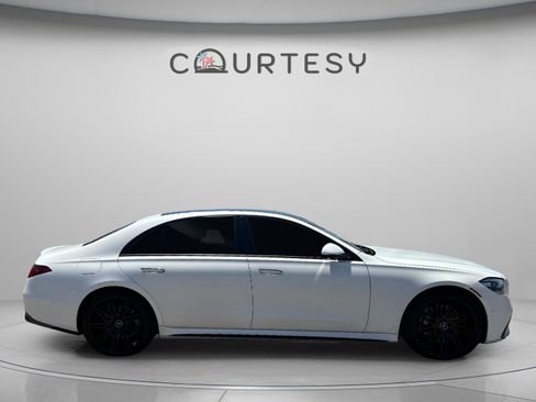 Used 2022 Mercedes-Benz S 580 4MATIC Sedan image 6