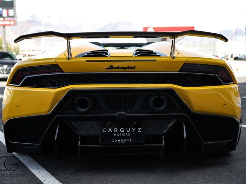 Used 2016 Lamborghini Huracan LP 610-4 AWD/4WD image 19