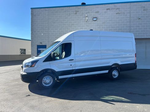 New 2026 Ford Transit 250 148 High Roof Extended AWD w/ Load Area Protection Package image 4