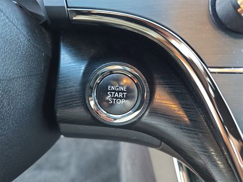 Used 2017 Toyota Avalon Touring image 25