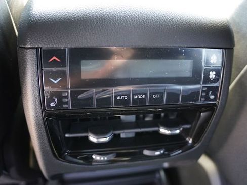 New 2025 Jeep Grand Cherokee L Limited w/ Trailer Tow Package image 13