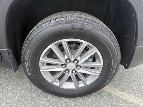 Used 2023 Chevrolet Traverse LT w/ LPO, Floor Liner Package AWD/4WD image 34