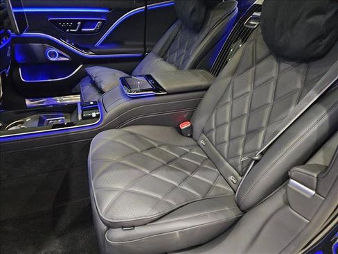 Certified 2024 Mercedes-Benz Maybach S 680 4MATIC image 16