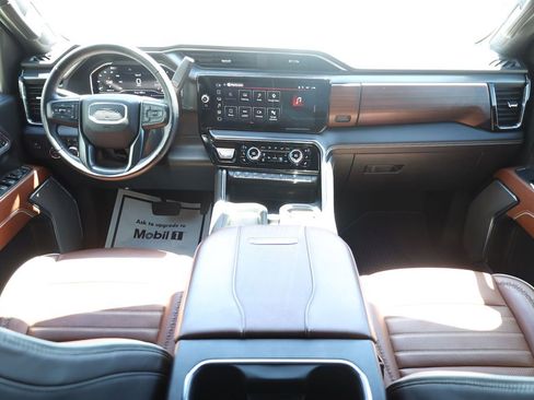 Used 2024 GMC Sierra 3500 Denali Ultimate AWD/4WD image 19