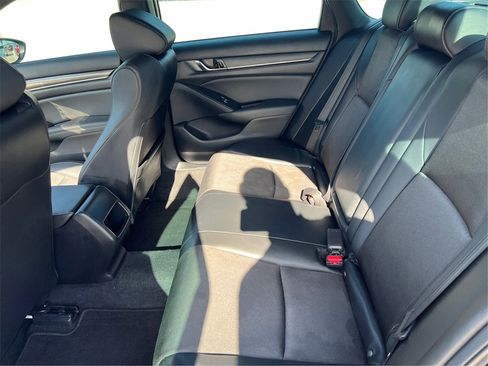 Used 2022 Honda Accord Sport image 11