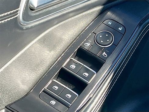 Used 2021 Nissan Rogue SL image 17