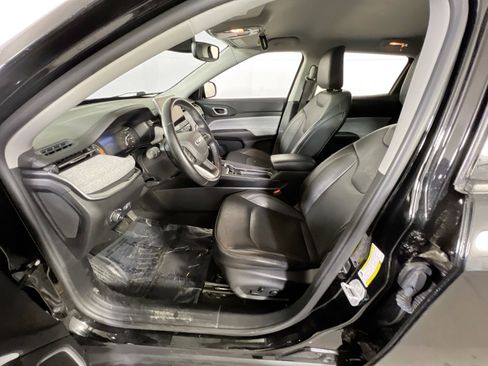 Used 2022 Jeep Compass Latitude image 19