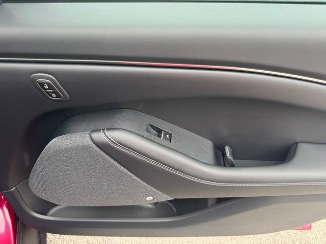 Used 2025 Ford Mustang Mach-E Premium AWD/4WD image 29
