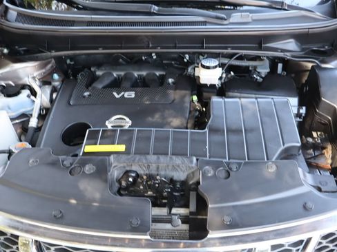 Used 2013 Nissan Murano SV AWD/4WD image 39