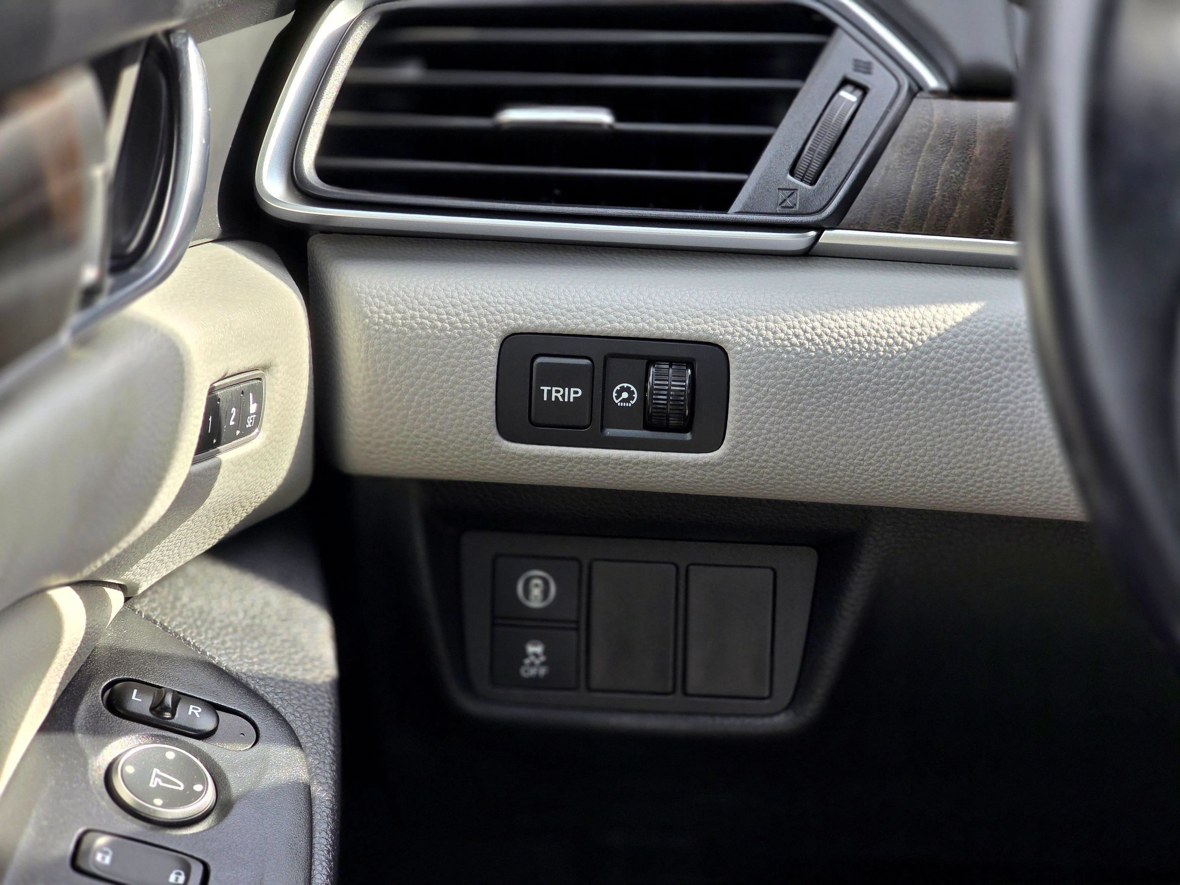 Used 2019 Honda Accord EX-L image 18