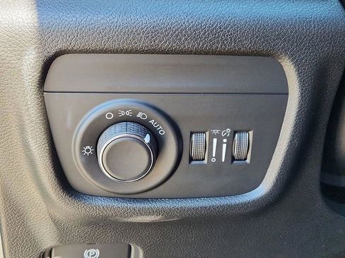 New 2026 Jeep Grand Cherokee Laredo image 26