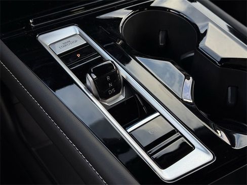 New 2026 Volkswagen Atlas Cross Sport SE image 15