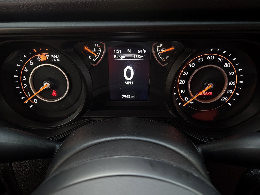 Used 2025 Jeep Wrangler Sport AWD/4WD image 18