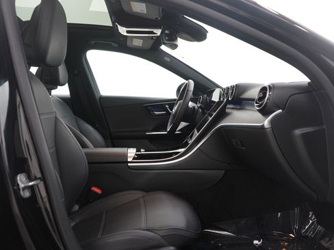 Used 2025 Mercedes-Benz C 300 4MATIC Sedan image 11