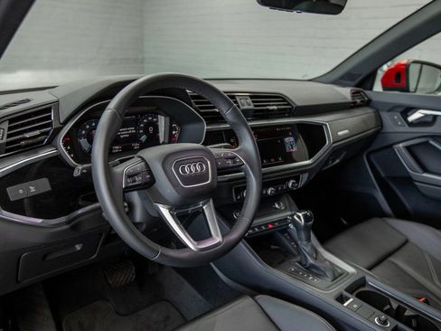 Used 2024 Audi Q3 2.0T Premium w/ Convenience Package image 15