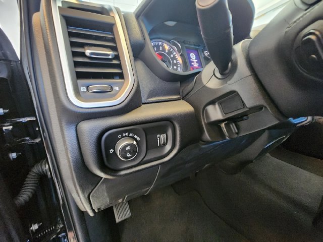 Used 2025 RAM 2500 Big Horn AWD/4WD image 24