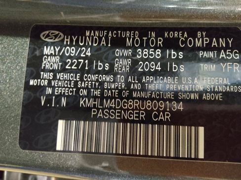 Used 2024 Hyundai Elantra SEL image 33