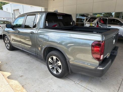 Used 2017 Honda Ridgeline RTL-T image 2