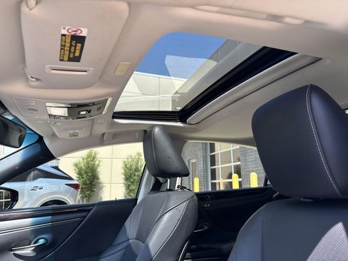 Used 2021 Lexus ES 350 w/ Premium Package FWD image 28