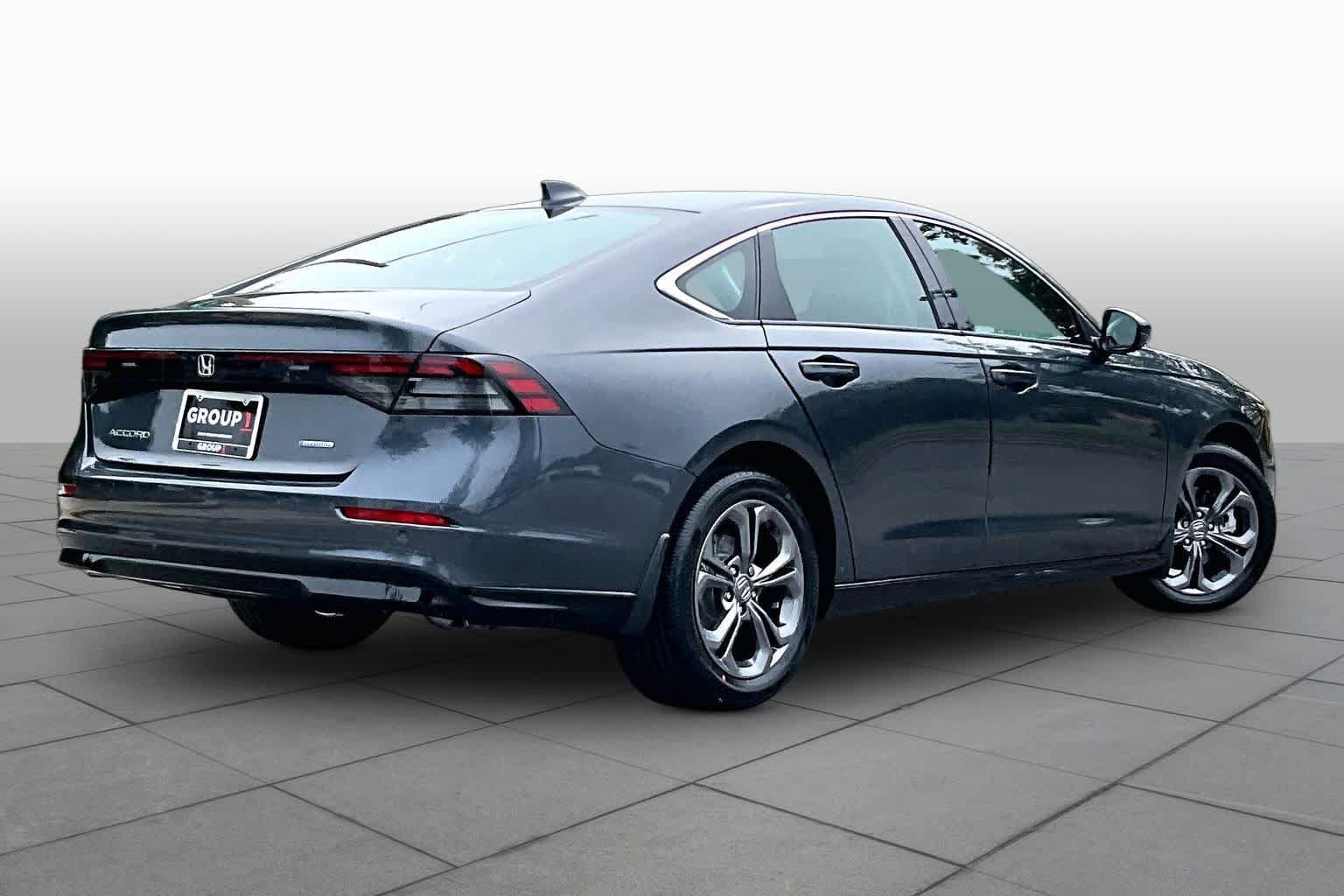 Used 2024 Honda Accord EX-L image 12