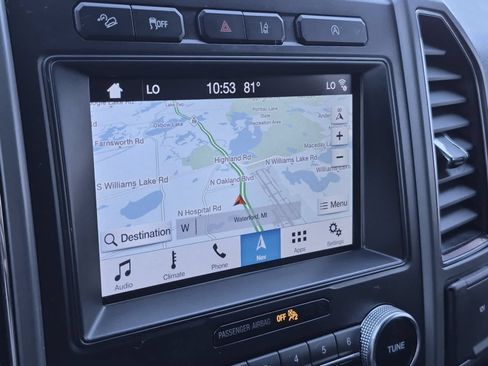 Used 2019 Ford Expedition XLT w/ Equipment Group 202A AWD/4WD image 28