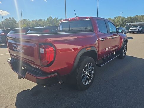 Used 2025 GMC Canyon Denali image 3