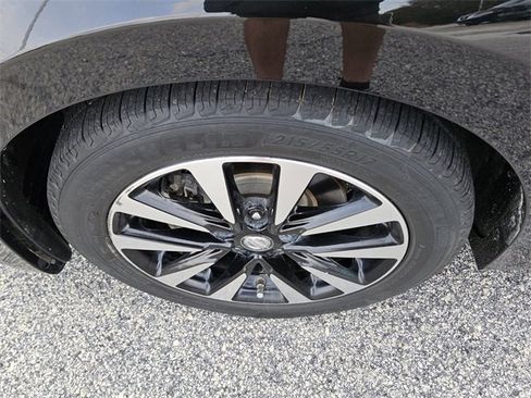 Used 2018 Nissan Altima 2.5 SL image 18