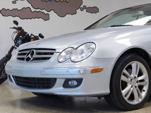 Used 2007 Mercedes-Benz CLK 350 Cabriolet image 21