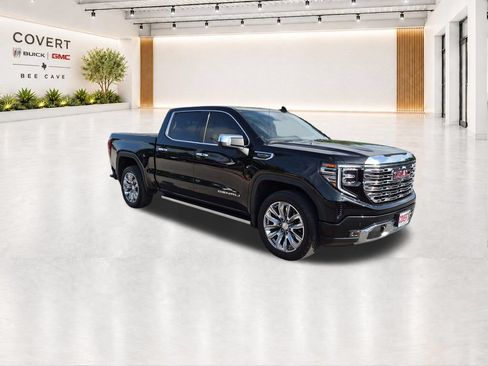 Used 2023 GMC Sierra 1500 Denali w/ Denali Reserve Package AWD/4WD image 1
