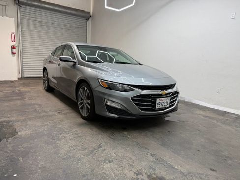 Used 2023 Chevrolet Malibu LT FWD image 1