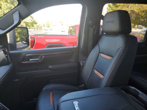 Used 2024 GMC Sierra 2500 AT4 w/ AT4 Premium Plus Package image 93