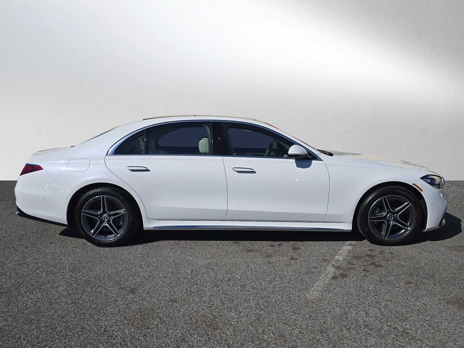 Used 2024 Mercedes-Benz S 580 4MATIC Sedan image 10