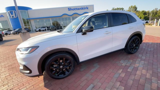 Certified 2024 Honda HR-V Sport image 6