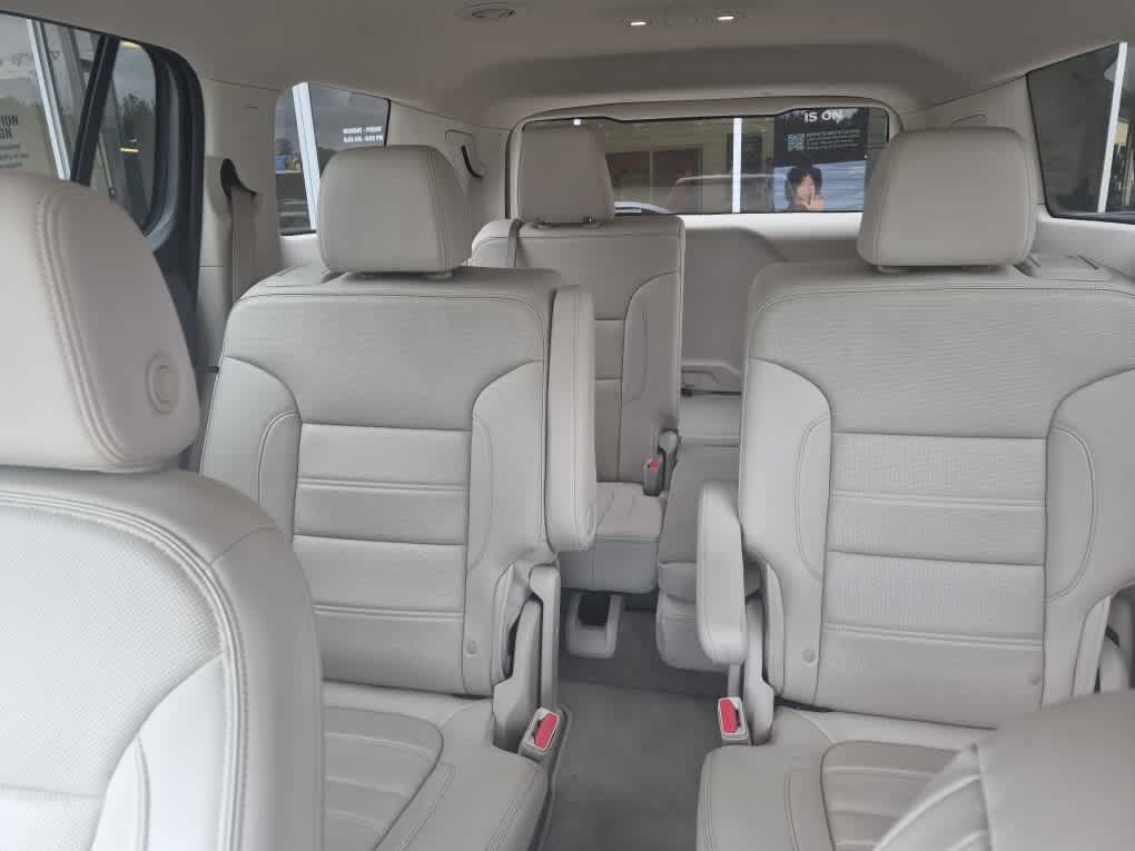 Used 2023 GMC Acadia Denali AWD/4WD image 17