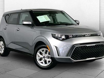 Used 2025 Kia Soul LX w/ LX Technology Package