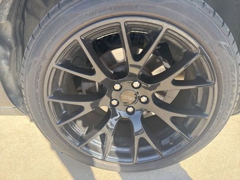 Used 2017 Dodge Challenger R/T w/ Quick Order Package 28P T/A image 17