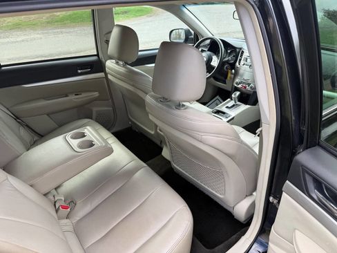 Used 2011 Subaru Outback 2.5i Premium w/ All-Weather Pkg image 15