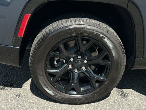 Used 2025 Jeep Wagoneer Series II image 46