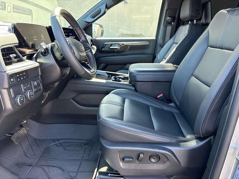 Used 2025 Chevrolet Tahoe RST w/ Comfort Package RWD image 27