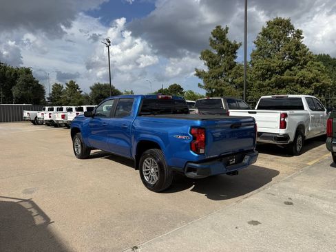 Used 2023 Chevrolet Colorado LT w/ LT Convenience Package AWD/4WD image 4