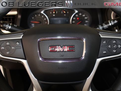 Certified 2023 GMC Acadia SLE w/ Driver Convenience Package image 30