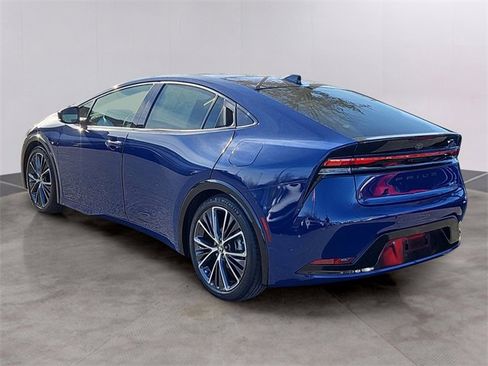 Used 2023 Toyota Prius Limited image 6