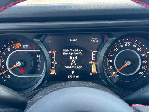 Used 2024 Jeep Wrangler Unlimited Rubicon w/ Technology Group image 15