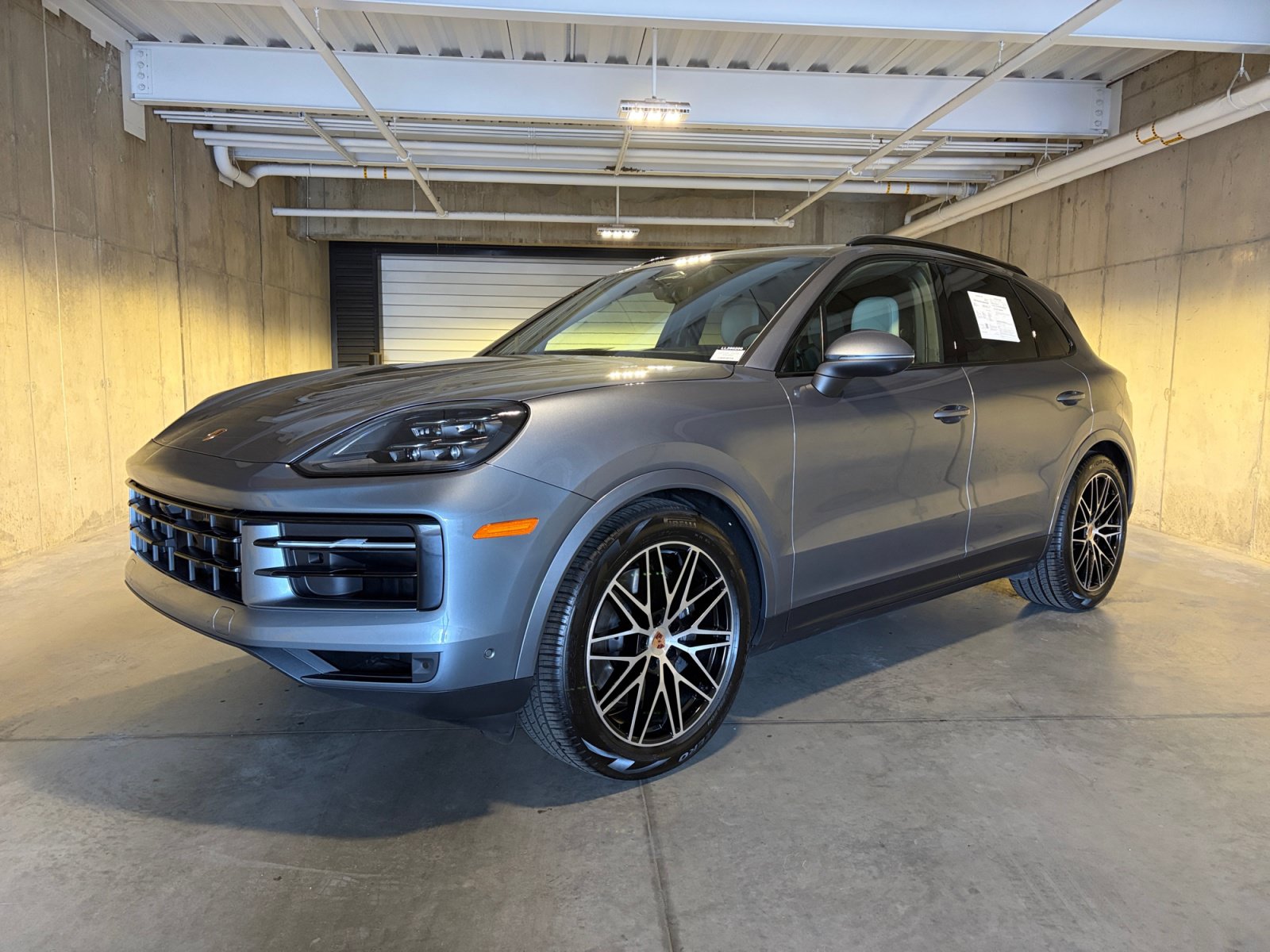 Certified 2026 Porsche Cayenne AWD/4WD image 1