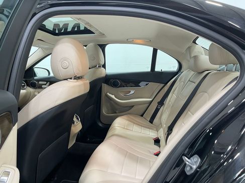 Used 2019 Mercedes-Benz C 300 4MATIC Sedan image 28