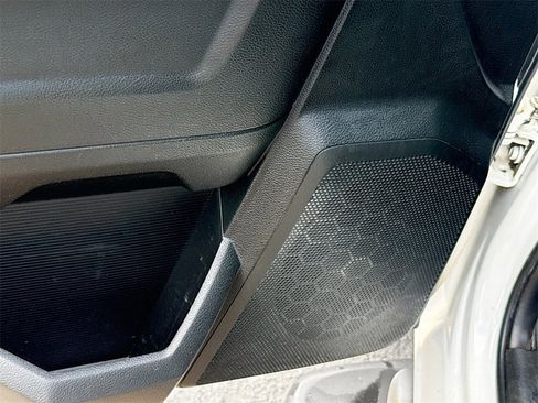 Used 2018 RAM 1500 Express w/ Express Value Package image 19