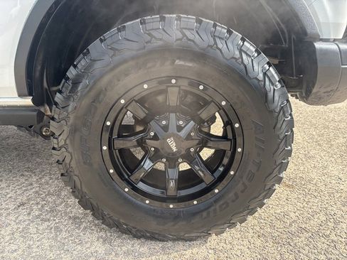 Used 2022 Ford Bronco Badlands image 23