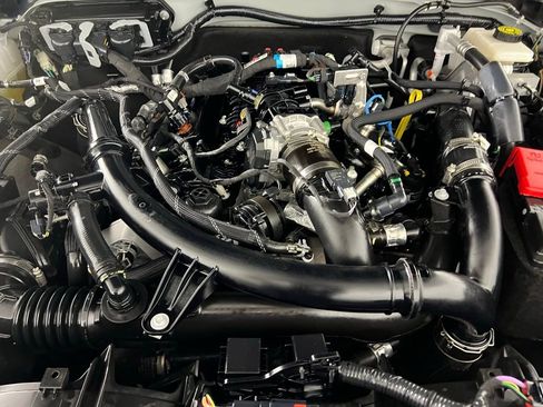 Used 2024 Ford Bronco Wildtrak image 37