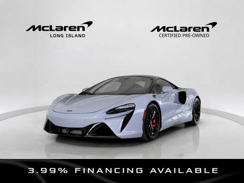 Used 2023 McLaren Artura RWD image 1